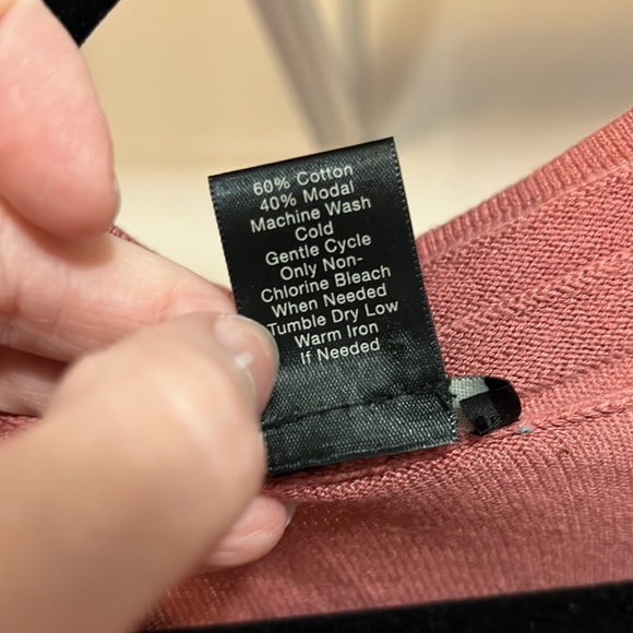 Beautiful rose/dark mauve colored wrap waist sweater by Ann Taylor - Picture 4 of 4